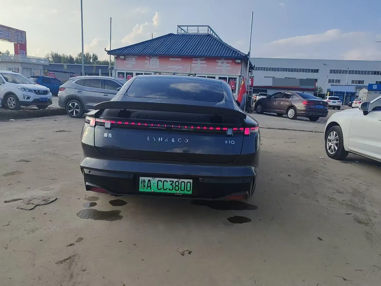 LYNK&amp;CO 2024 LYNK&amp;CO Z10 STARBUFF 95kWh 766km rear drive automatic gear 7
