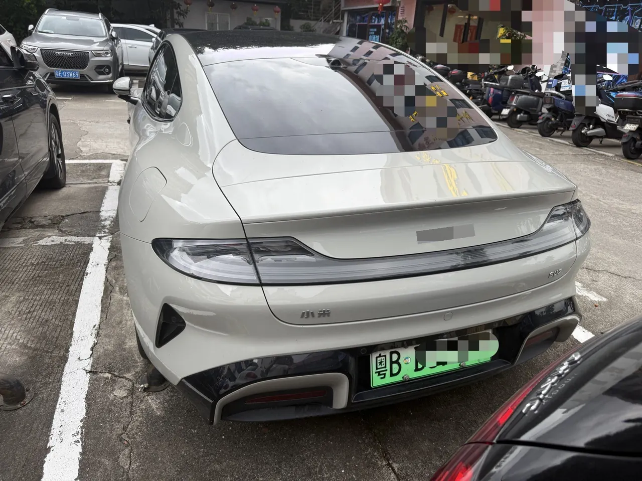 MI 2024 SU 7 700km Rear Drive Long Endurance Smart Driving Edition Automatic Gear 9