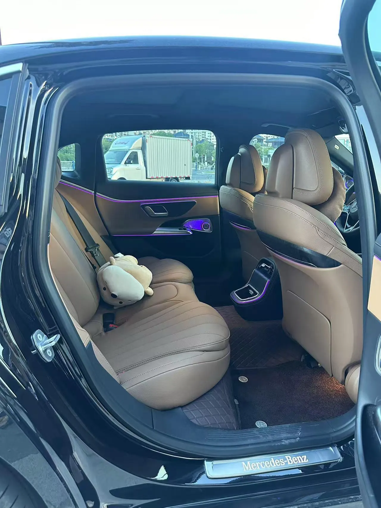 Mercedes Benz E Class 2026 E 260 L 48V 2.0T Classic Automatic Gear 5
