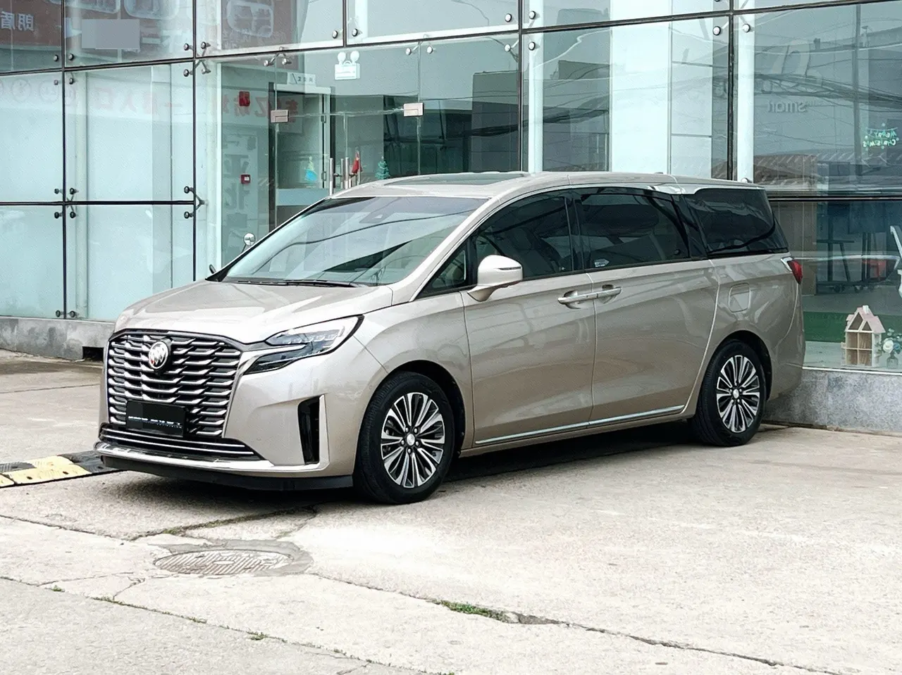 Open image lightbox: Buick 2023 GL8 ES Lu Zun 48V 2.0T 653T Flagship Automatic Gear