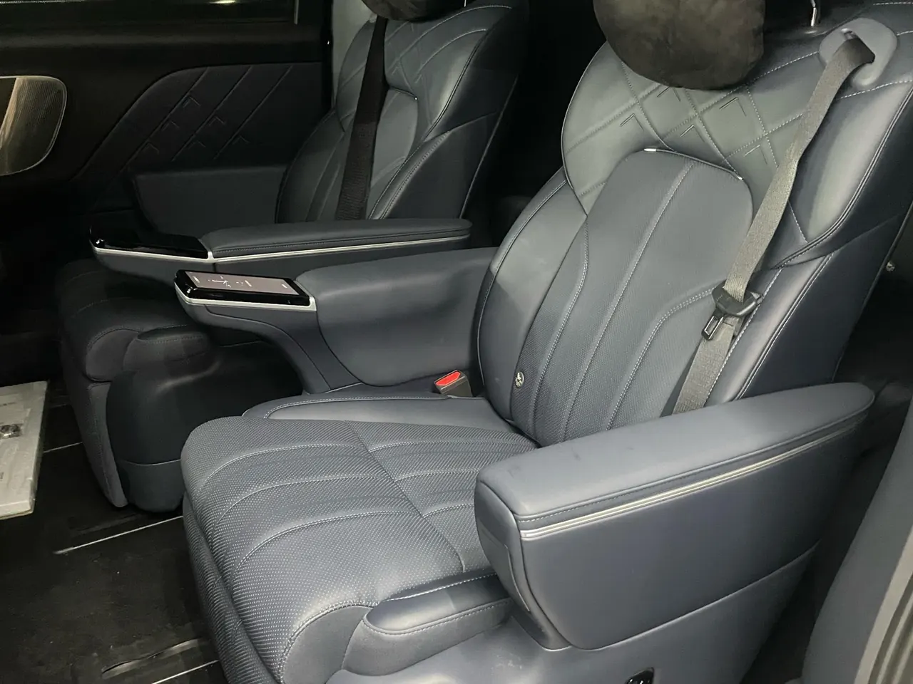 Voyah 2026 dreamers PHEV 1.5T dry Kun Ultra automatic gear 4