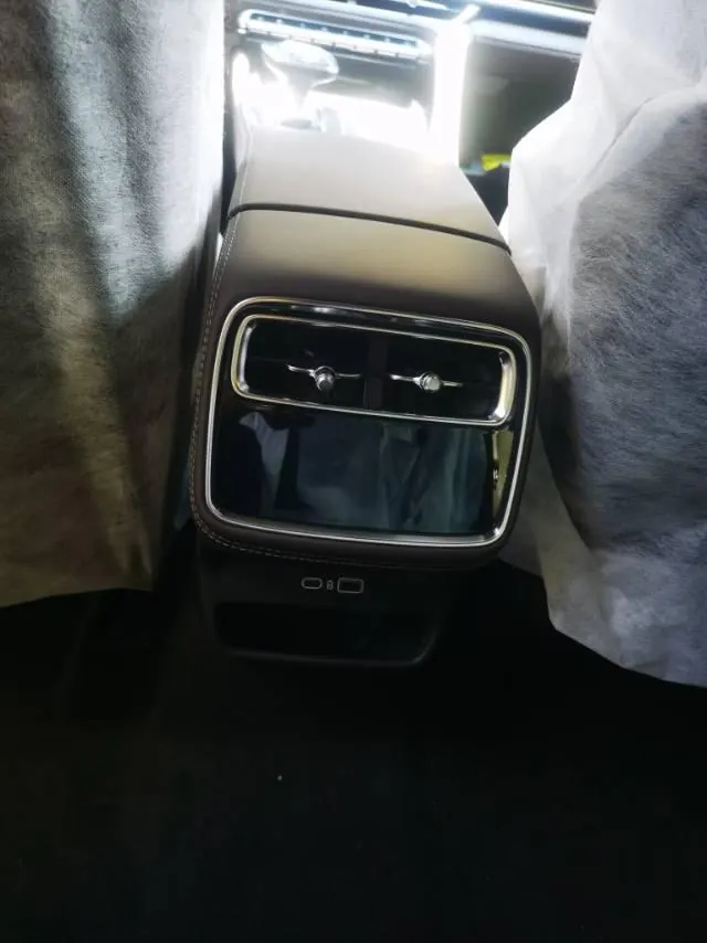 Geely 2026 XingyueL (Monjaro) 2.0TD Oriental Obsidian Edition Automatic Gear 4