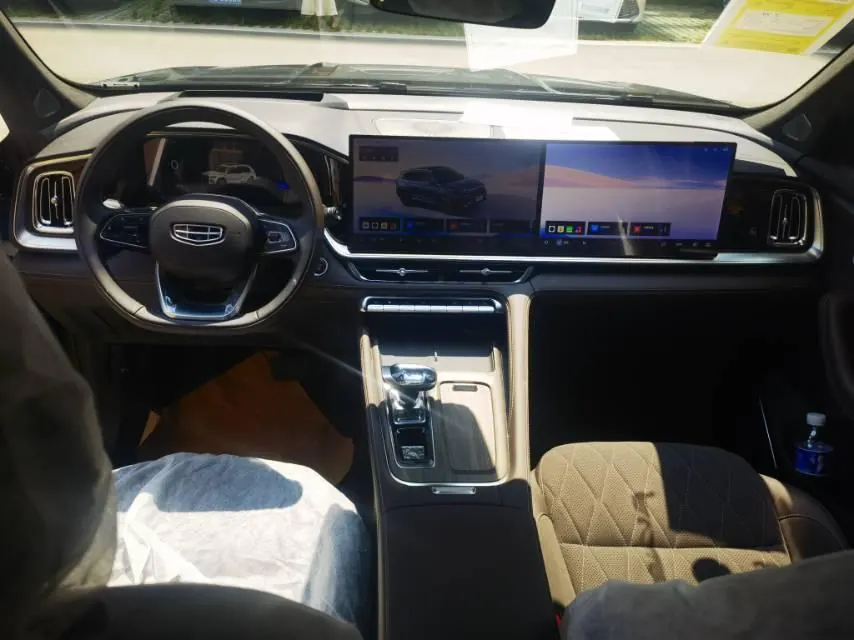 Geely 2026 XingyueL (Monjaro) 2.0TD Oriental Obsidian Edition Automatic Gear 5