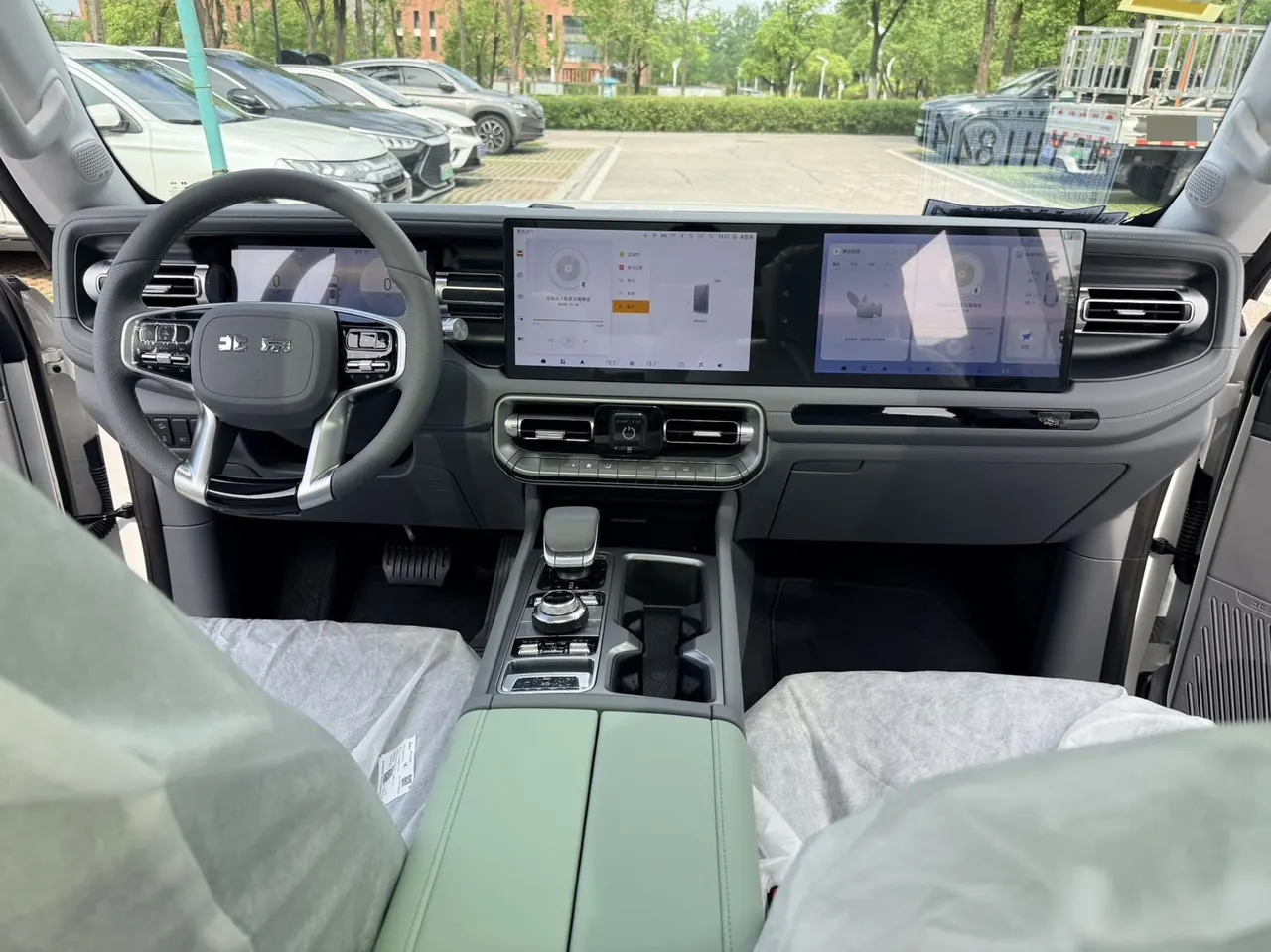 Beijing 2026 BJ40 2.0T Giant Screen Standard Edition Automatic Gear 10