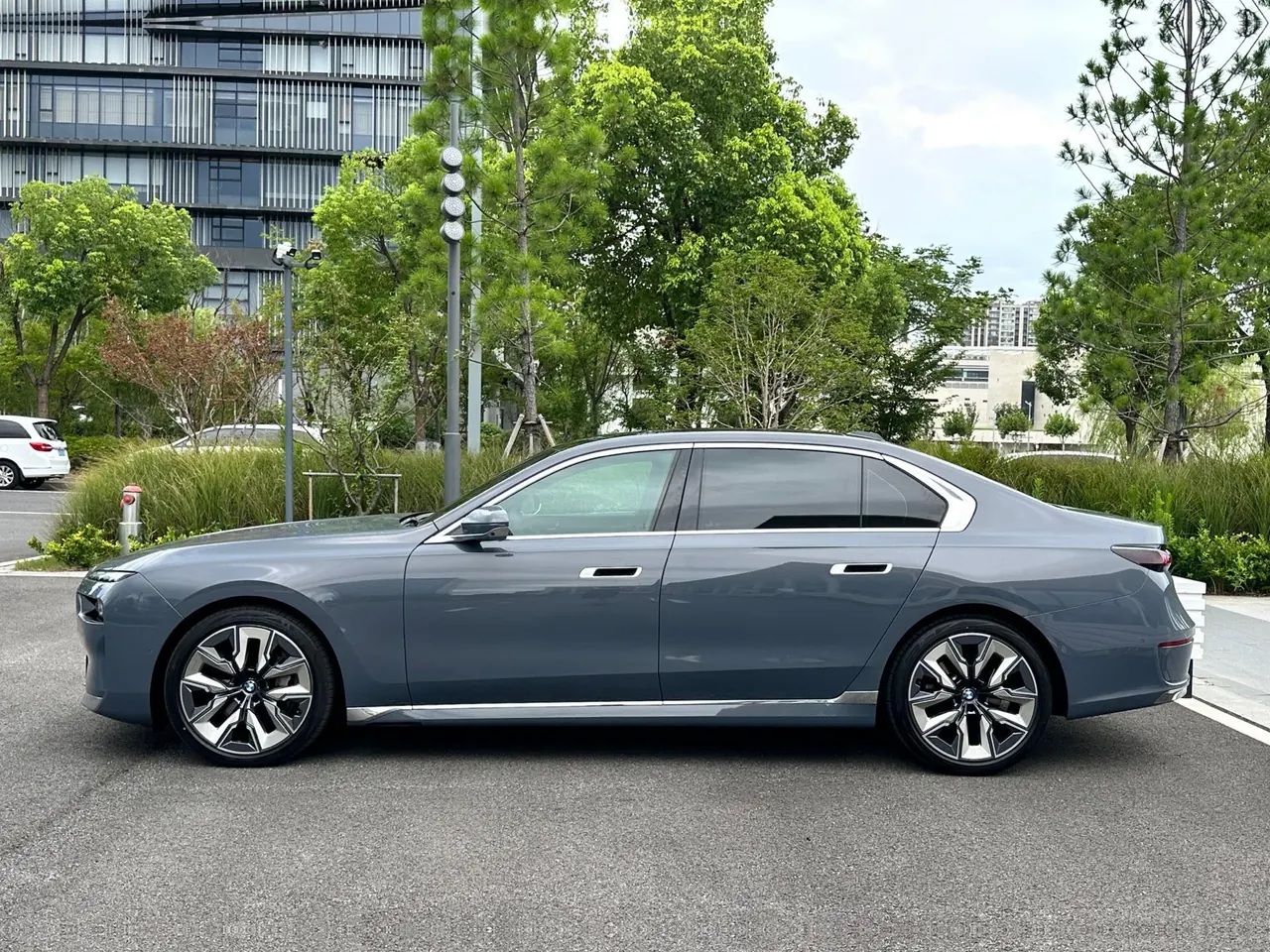 BMW 7 Series (Imported) 2023 740Li 48V 3.0T Leading Luxury Suit Automatic Gear 3