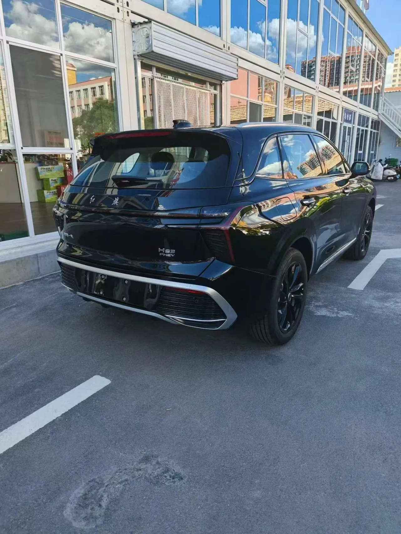 HongQi 2025 HS3 PHEV 1.5T 125km strength for 2 million commemorative automatic gear 2