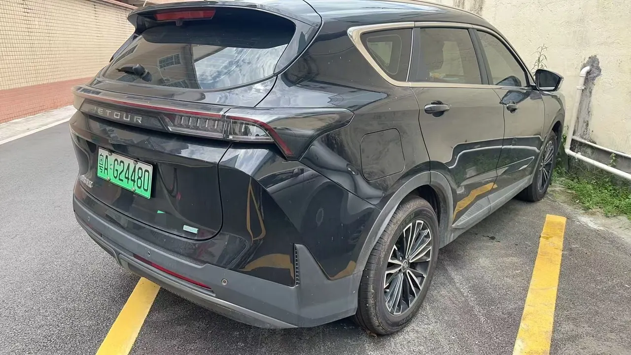 Jetour 2026 Shanhai L7 1.5T 130km Deluxe Edition 5-seat Automatic Gear 4