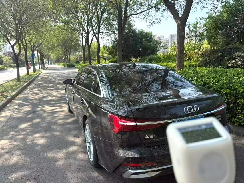 Audi 2023 A6L 2.0TFSI 45TFSI Selected Dynamic (Modified) Automatic Gear 3