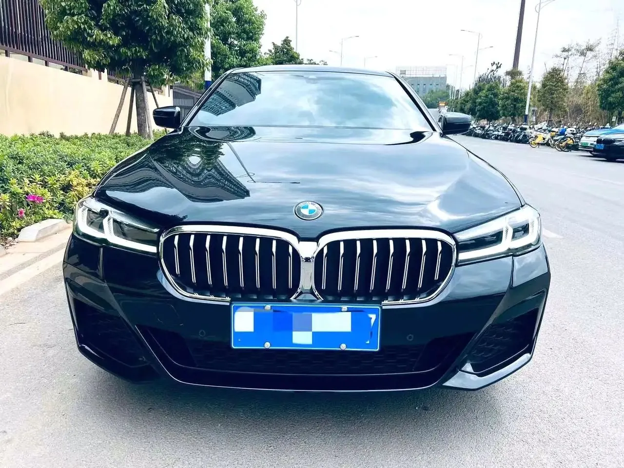 BMW 5 Series 2023 530Li 2.0T Leading M Sports Suit Automatic Gear 2