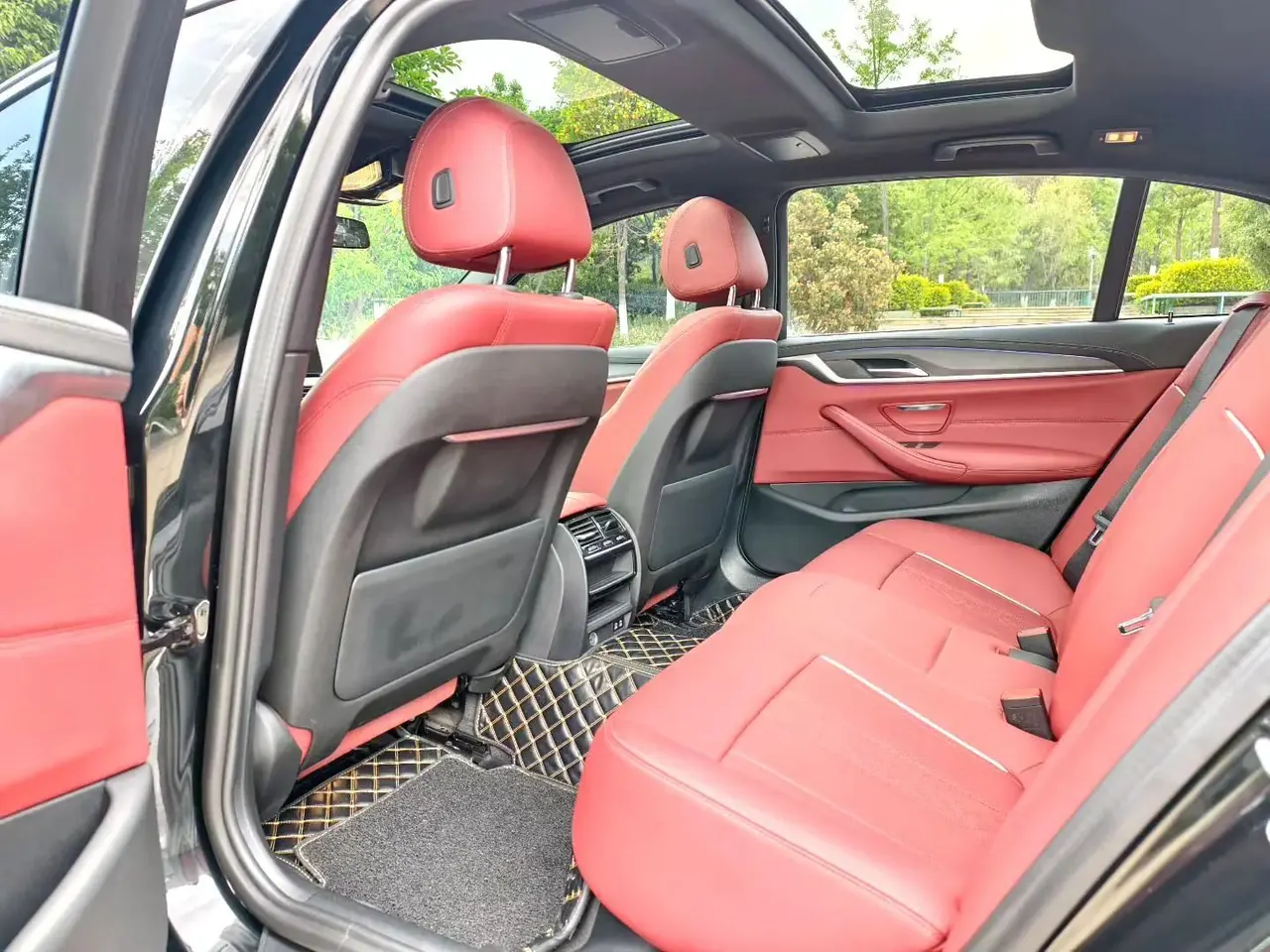 BMW 5 Series 2023 530Li 2.0T Leading M Sports Suit Automatic Gear 4