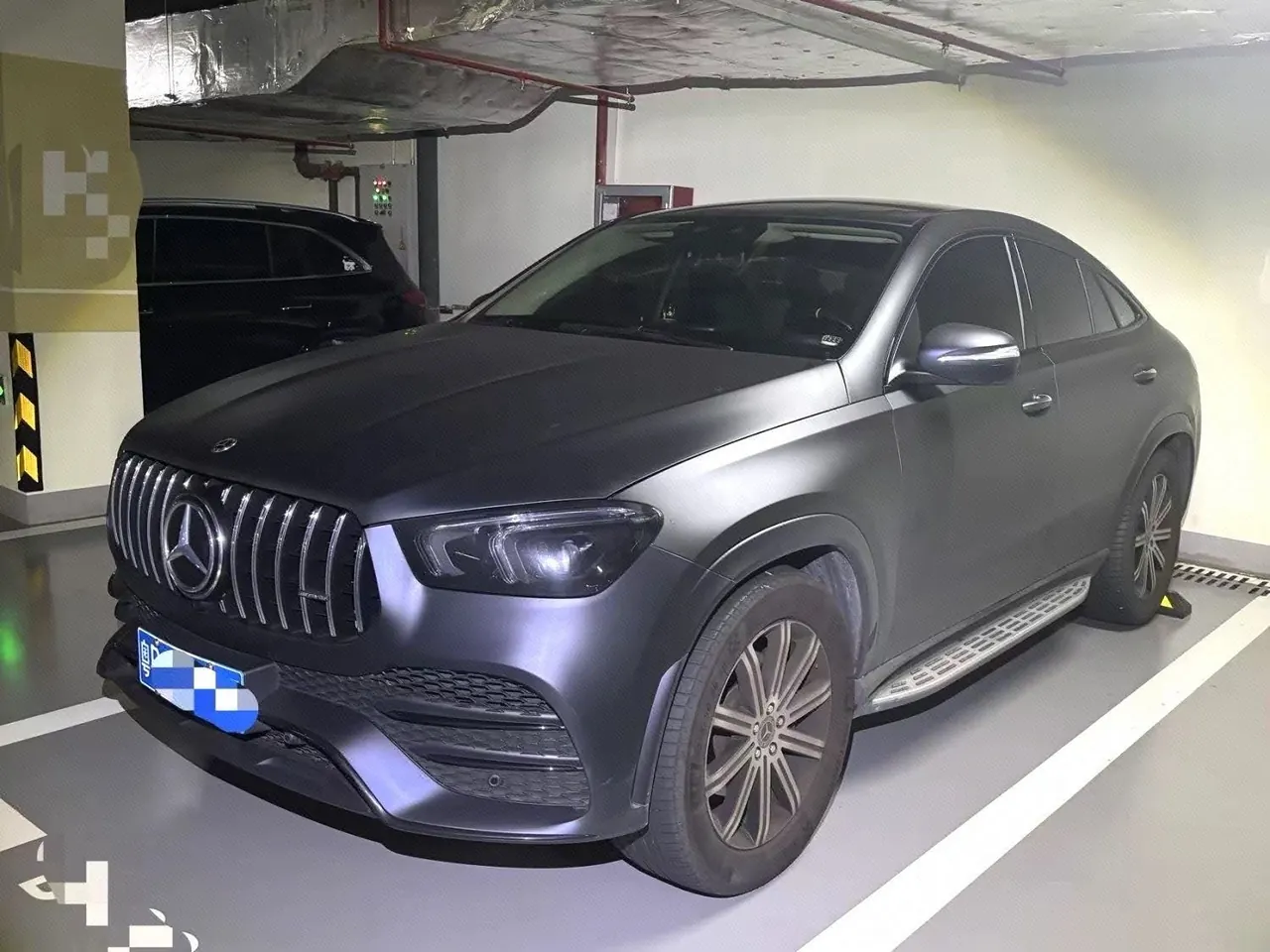 打开图片灯箱:Mercedes Benz GLE (Imported) 2022 GLE 350 Coupe 4MATIC 2.0T Luxury Automatic Gear