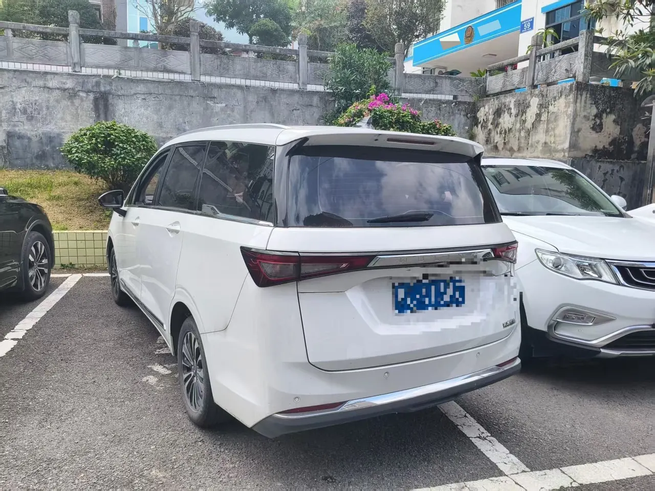 WuLing 2022 Jiachen 1.5T Stepless Enjoy Flagship Automatic Gear 4