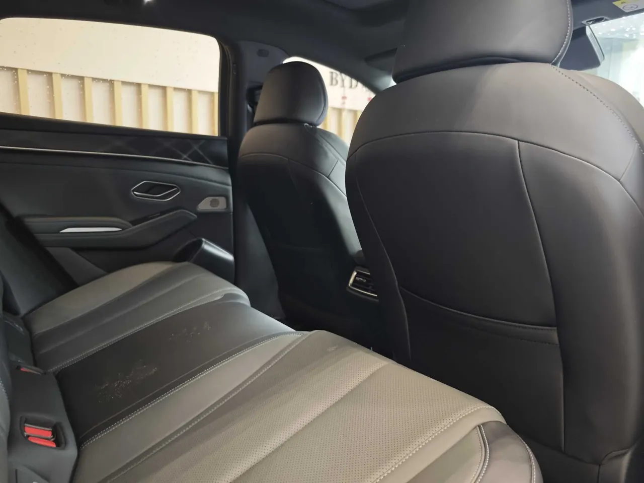 BYD 2025 Qin L DM-i 1.5 stepless smart driving version 120KM Exceed automatic gear 4