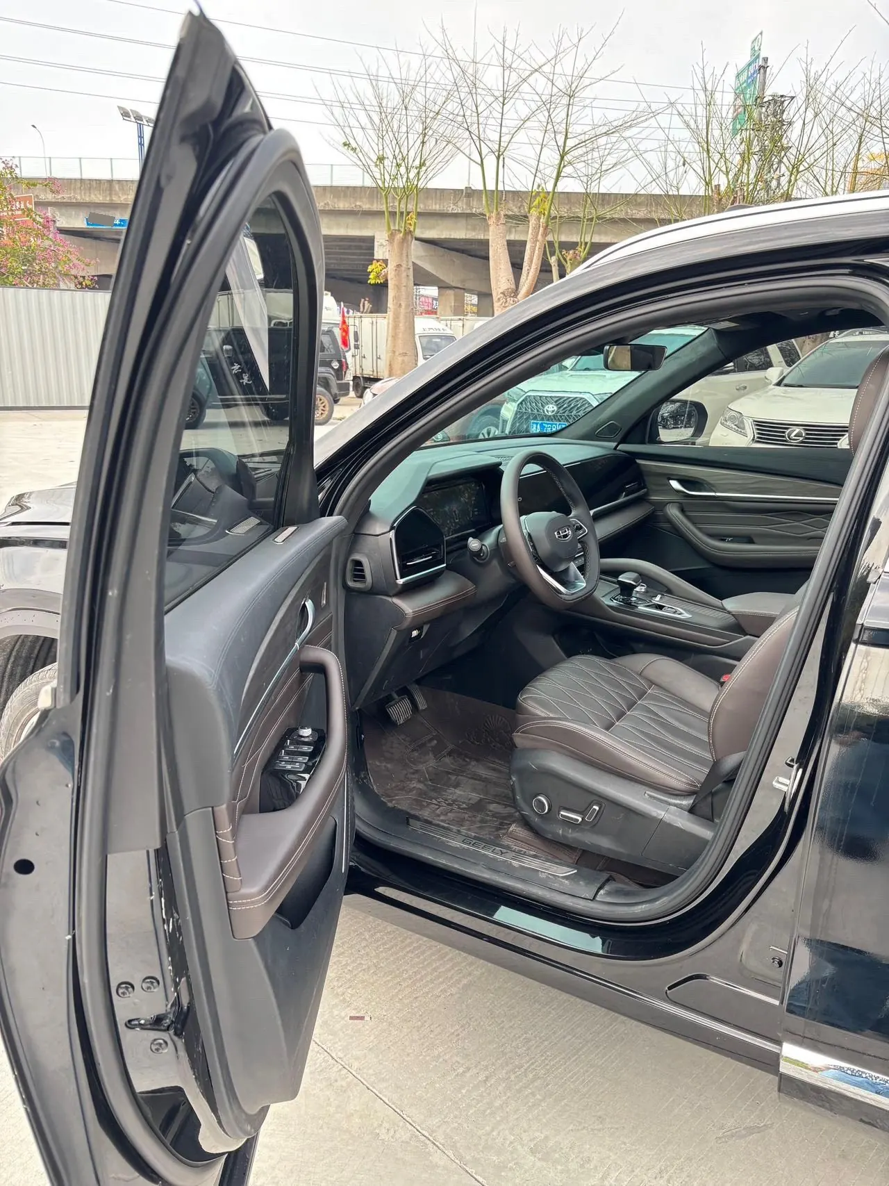 Geely 2025 XingyueL (Monjaro) 2.0TD Cloud Edition Automatic Gear 8