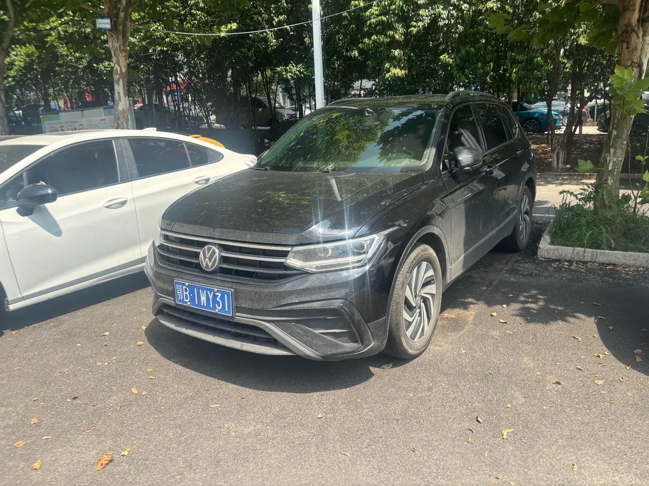 Volkswagen 2024 Tiguan L 1.5TSI 300TSI Two‑Wheel‑Drive Longteng Edition Automatic Transmission 2