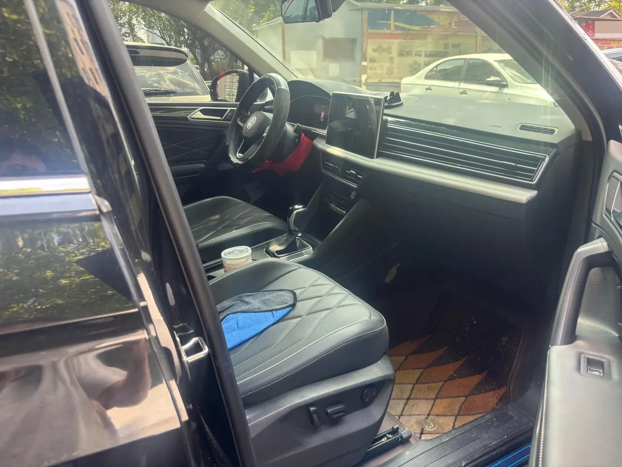 Volkswagen 2024 Tiguan L 1.5TSI 300TSI Two‑Wheel‑Drive Longteng Edition Automatic Transmission 8