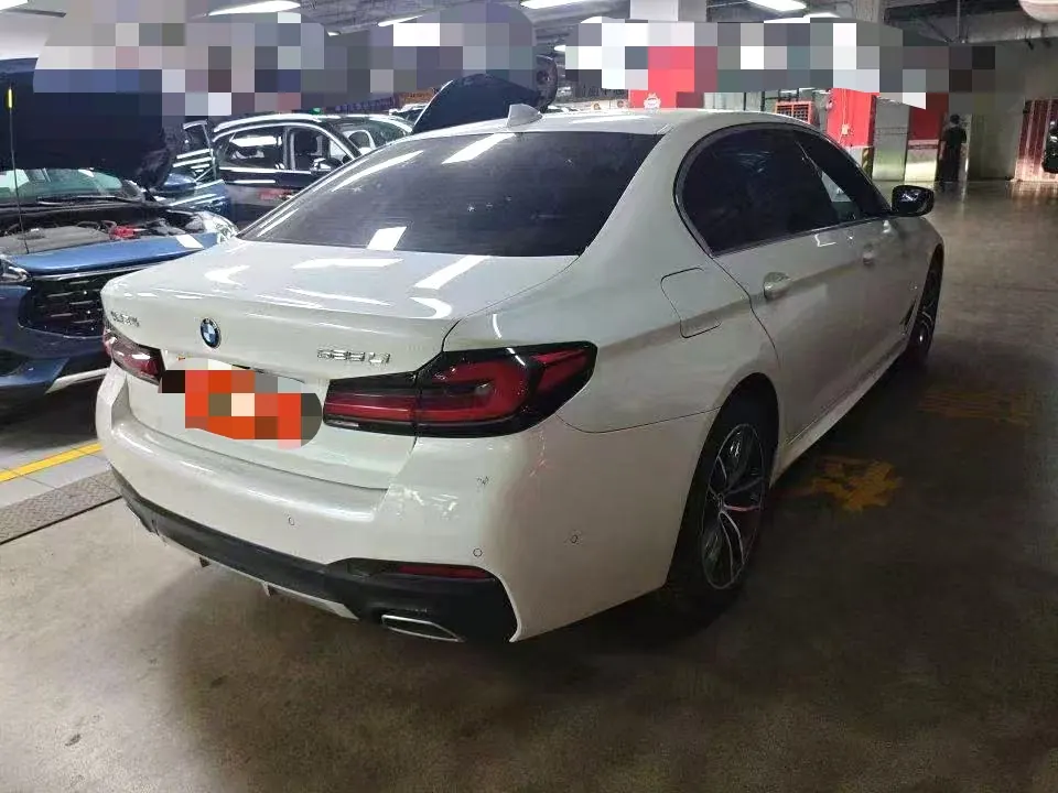 BMW 5 Series 2022 525Li 2.0T M Sports Suit (Modified) Automatic Gear 2