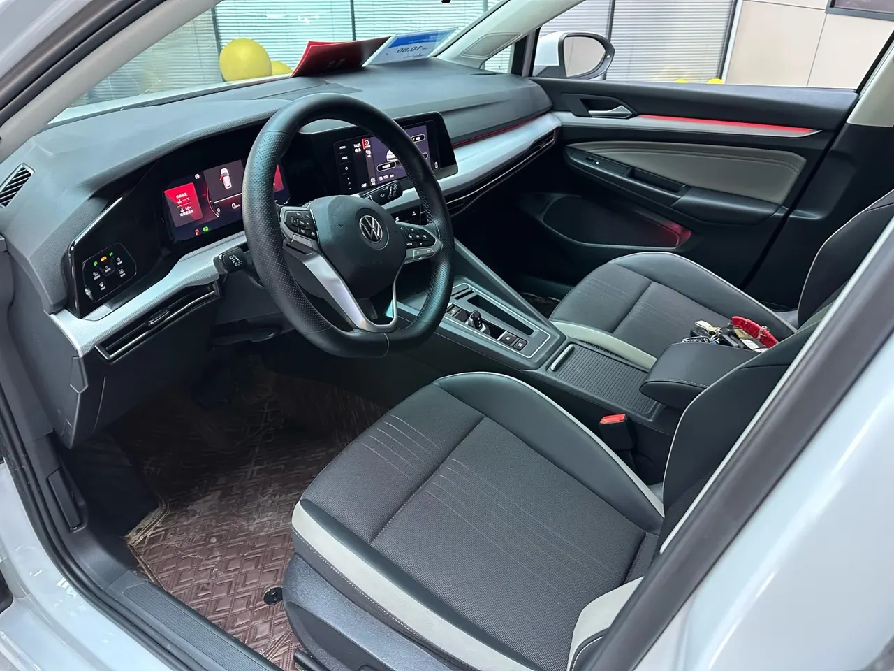 打开图片灯箱:Volkswagen 2023 Golf 8 PRO 1.4TSI 280TSI (facelift) automatic transmission