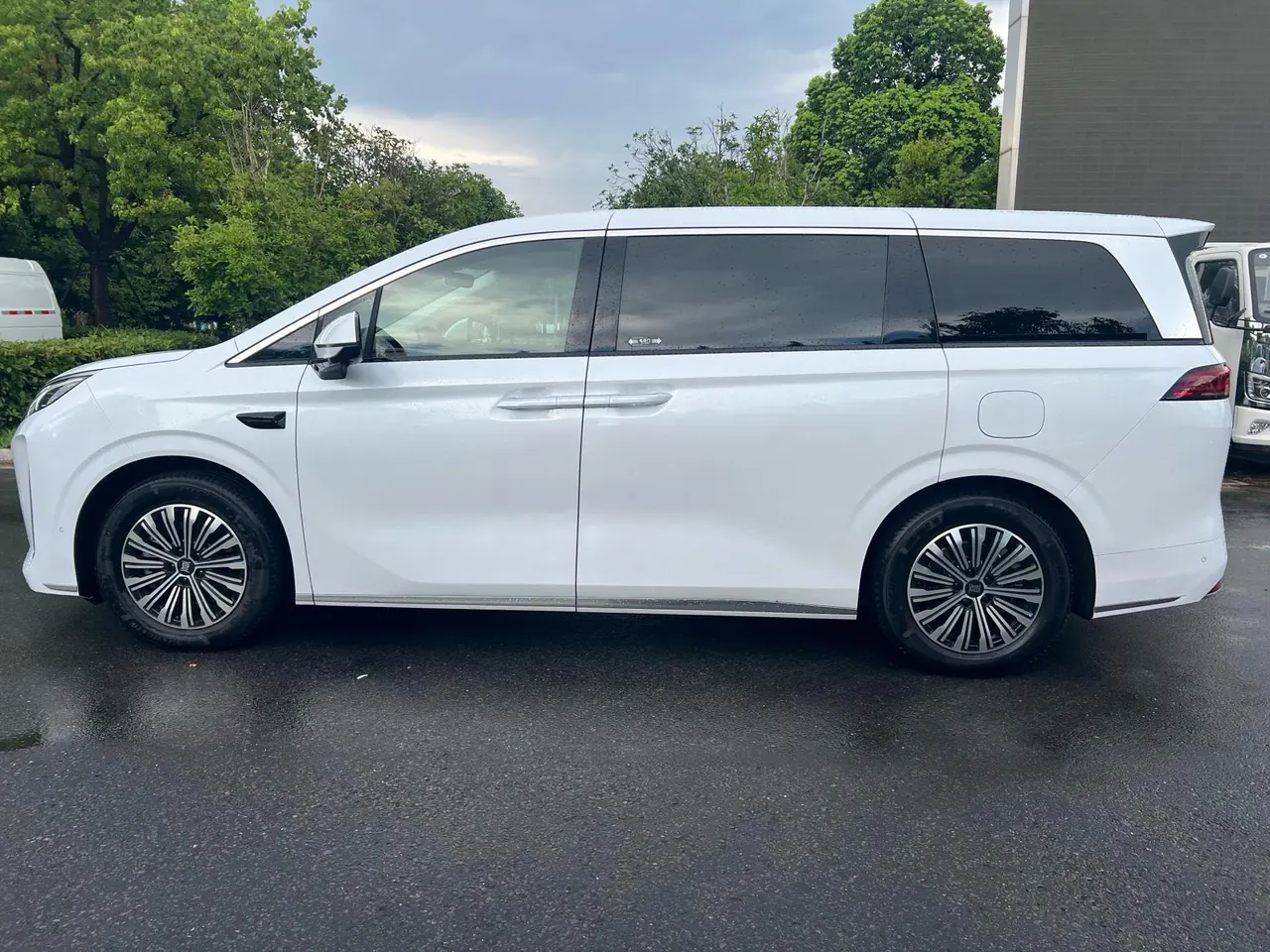 BYD 2025 summer DM-i 1.5T stepless 180km Exceed automatic gear 3