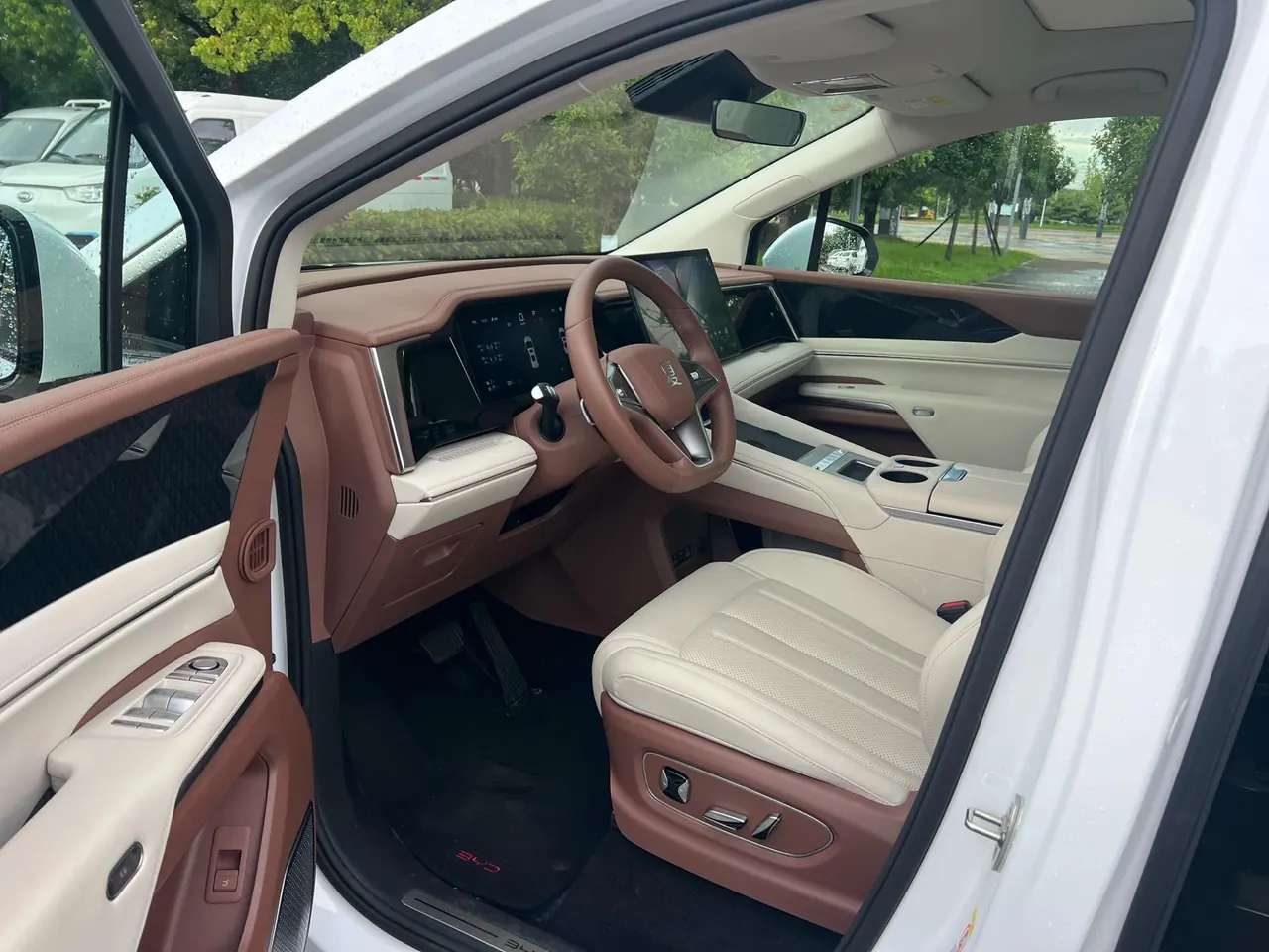 BYD 2025 summer DM-i 1.5T stepless 180km Exceed automatic gear 6