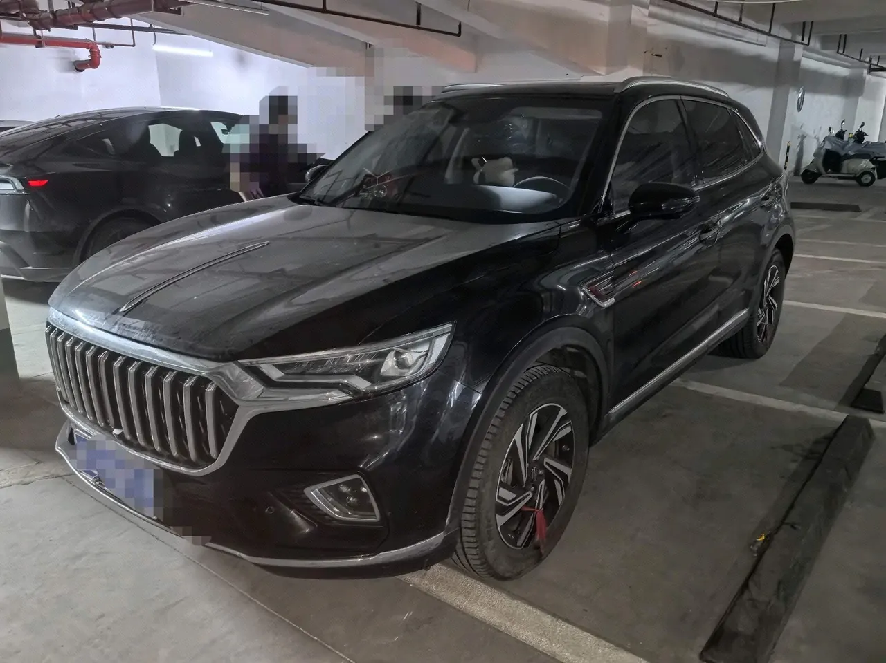 Open image lightbox: HongQi 2022 HS5 2.0T Zhilian Flag Edition Automatic Gear
