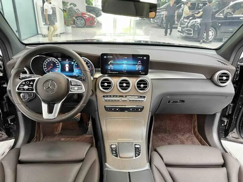 Mercedes Benz 2022 GLC 260 L 4MATIC 2.0T Dynamic (Change 2) Automatic Gear 4