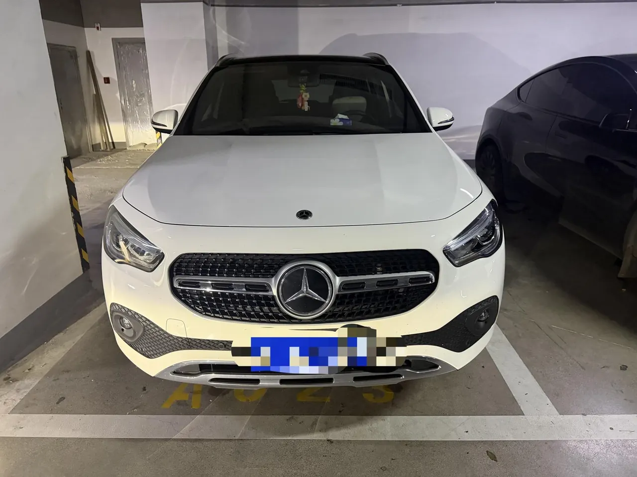 Mercedes Benz 2022 GLA 220 2.0T automatic gear 4