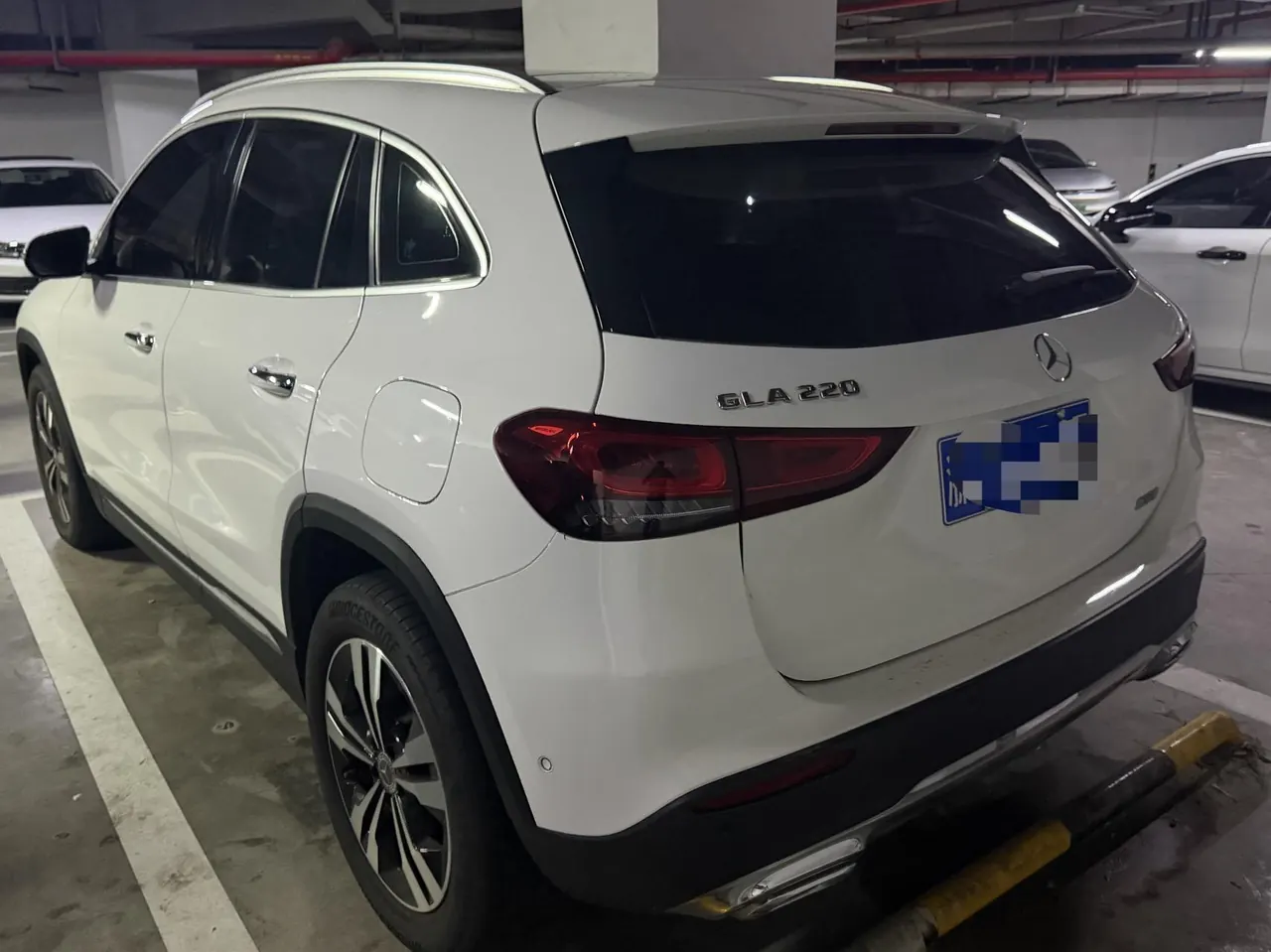 Mercedes Benz 2022 GLA 220 2.0T automatic gear 5