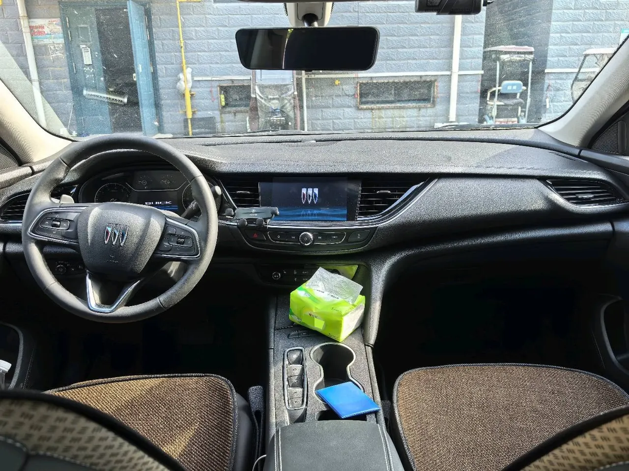 Buick 2024 Regal 1.5T 25T Super Edition Automatic Gear 4