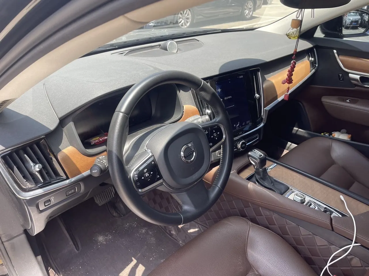 Volvo 2020 S90 2.0T T5 Zhiyi Deluxe Edition Automatic Gear 5