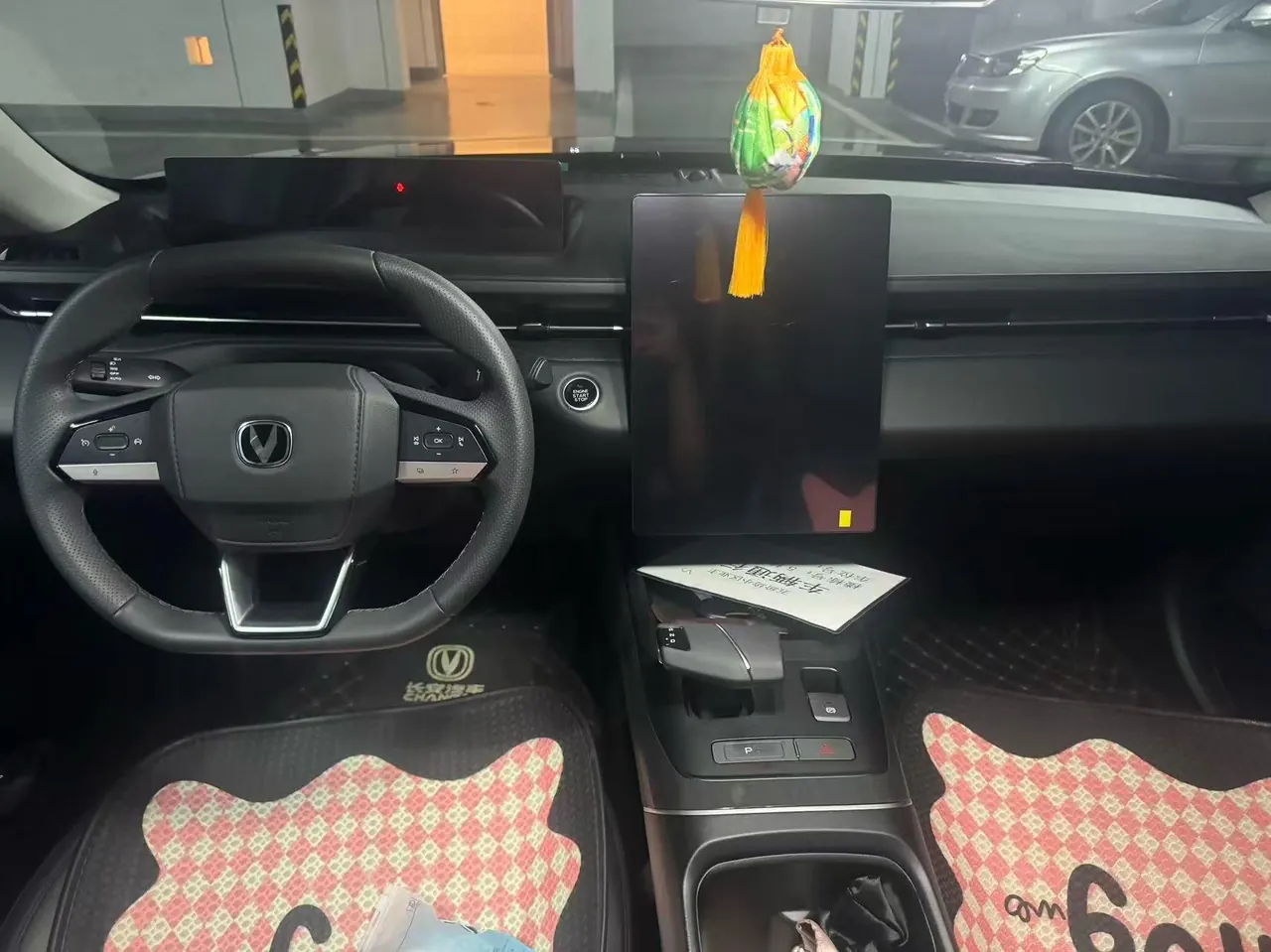 ChangAn 2023 Yida 1.5TGDI Blue Whale NE Flagship Automatic Gear 4