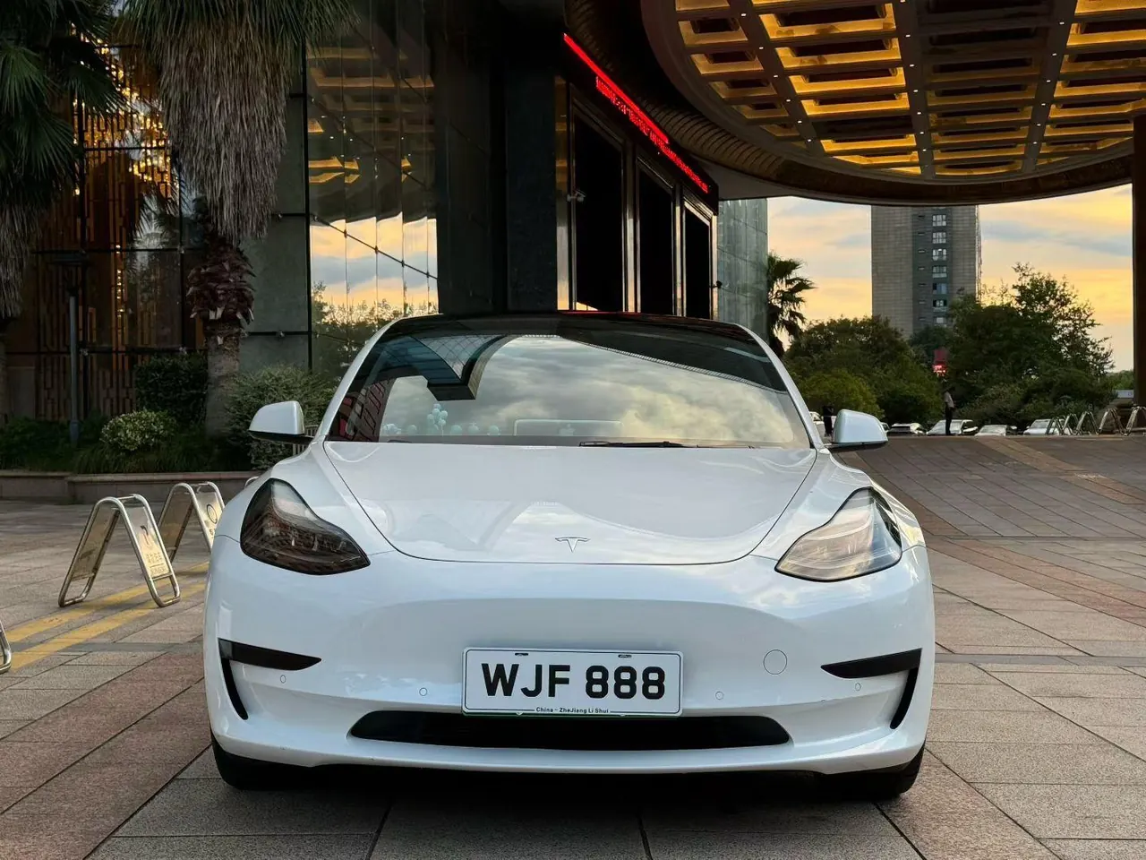 Tesla 2022 Model 3 rear-wheel drive version of automatic transmission 2