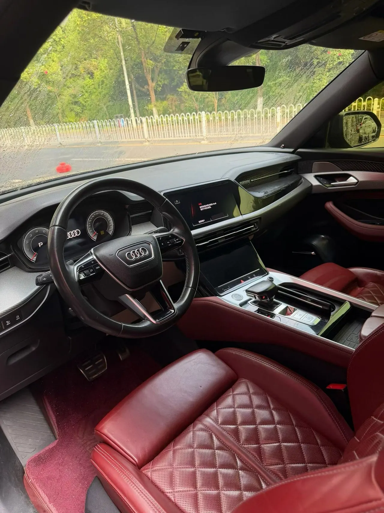 Audi 2022 Q6 2.0TFSI 45TFSI Quattro Qiyun feather forest set automatic gear 6