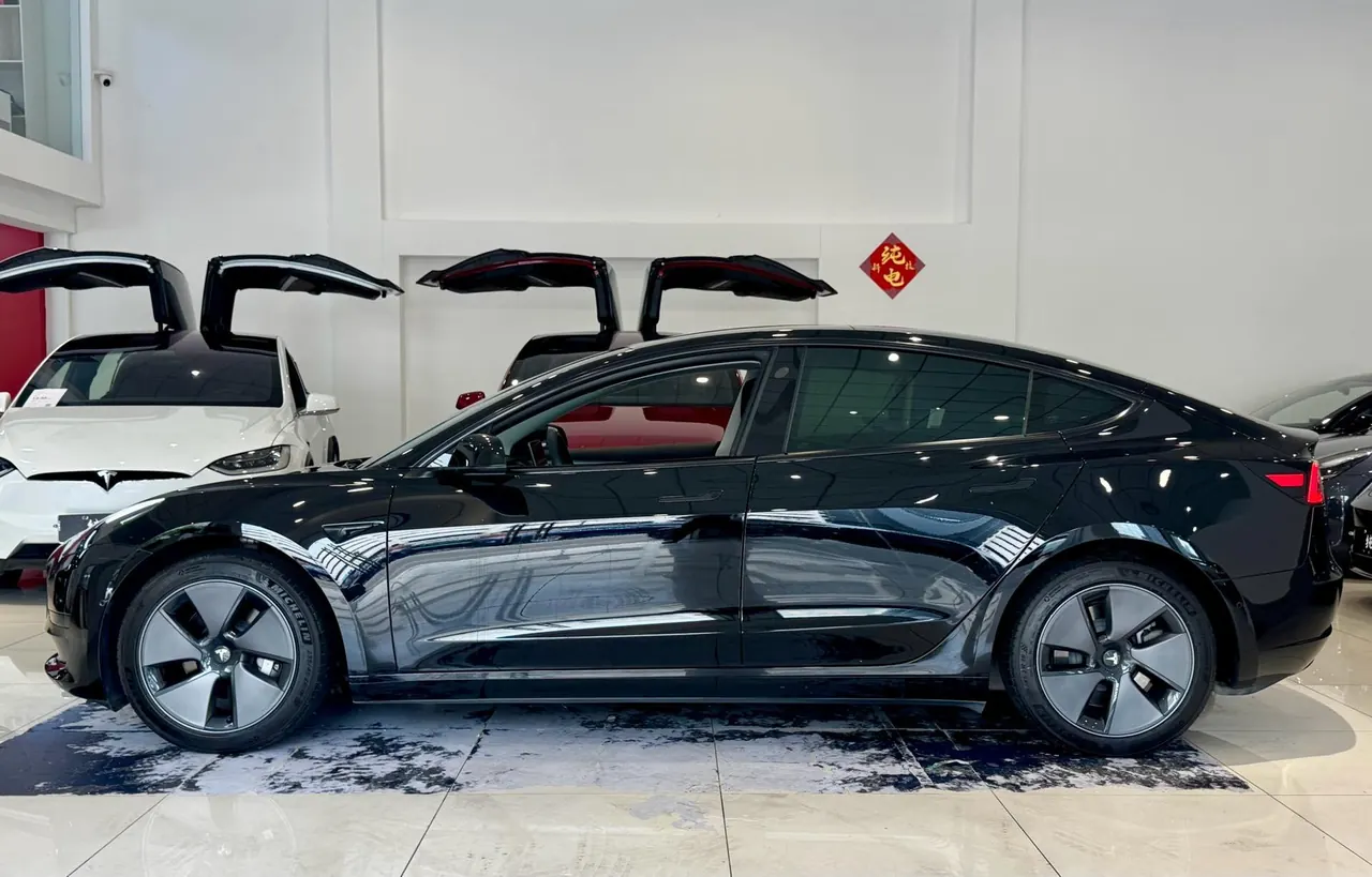 Tesla 2022 Model 3 rear-wheel drive version of automatic transmission 11