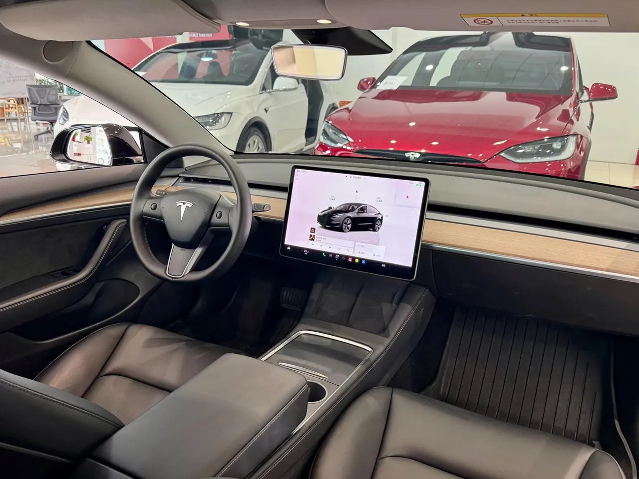 Tesla 2022 Model 3 rear-wheel drive version of automatic transmission 4