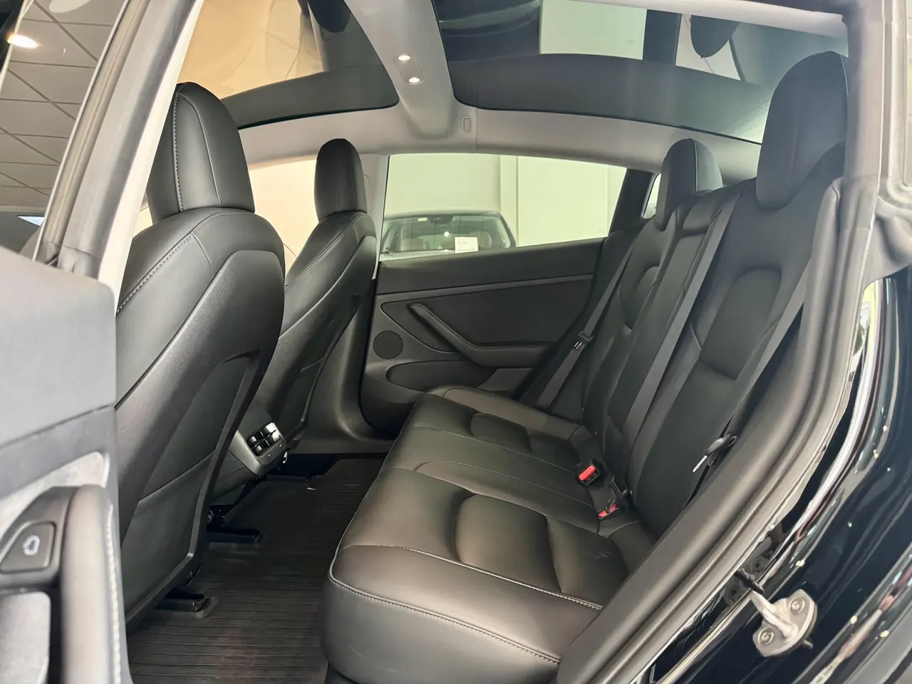 Tesla 2022 Model 3 rear-wheel drive version of automatic transmission 9