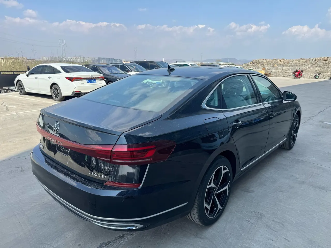 Volkswagen 2026 Passat 2.0TSI 380TSI outstanding star dragon version automatic gear 5