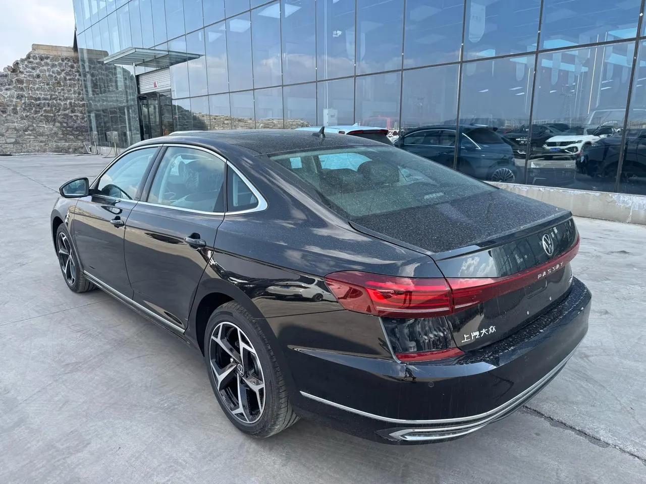Volkswagen 2026 Passat 2.0TSI 380TSI outstanding star dragon version automatic gear 8