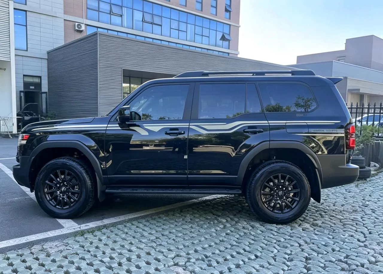 Toyota 2025 Prado HEV 2.4T all-around TX version 5-seat automatic gear 3