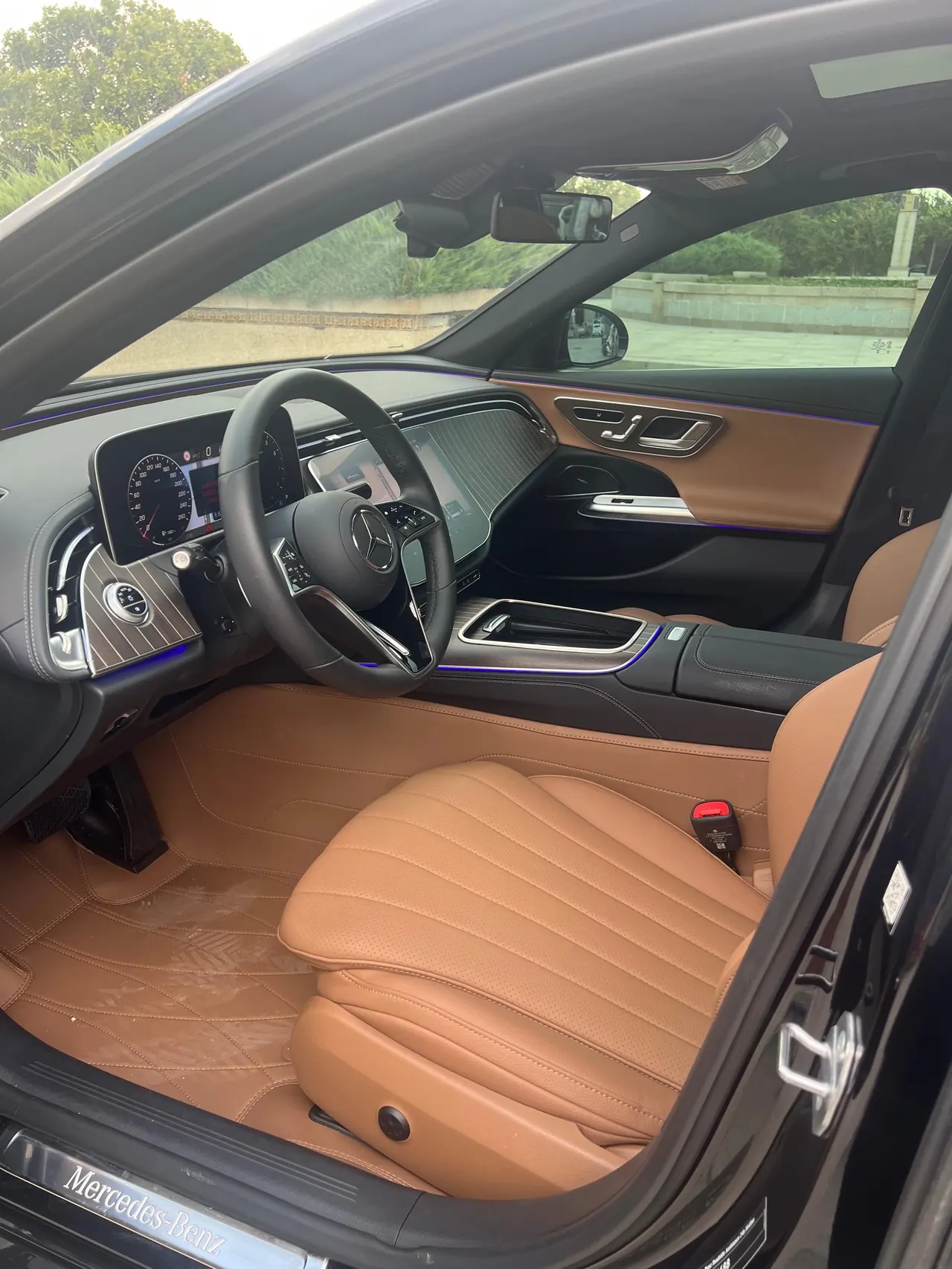 Mercedes Benz E-Class 2025 model E 300 L 48V 2.0T Luxury Edition Automatic 5