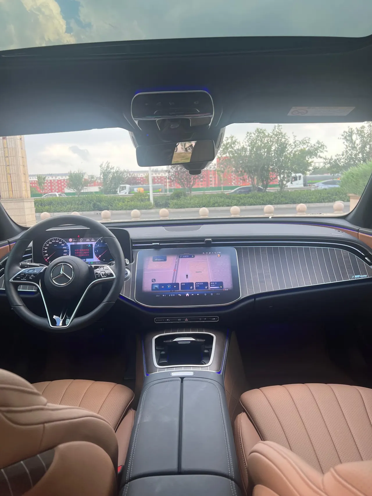 Mercedes Benz E-Class 2025 model E 300 L 48V 2.0T Luxury Edition Automatic 7