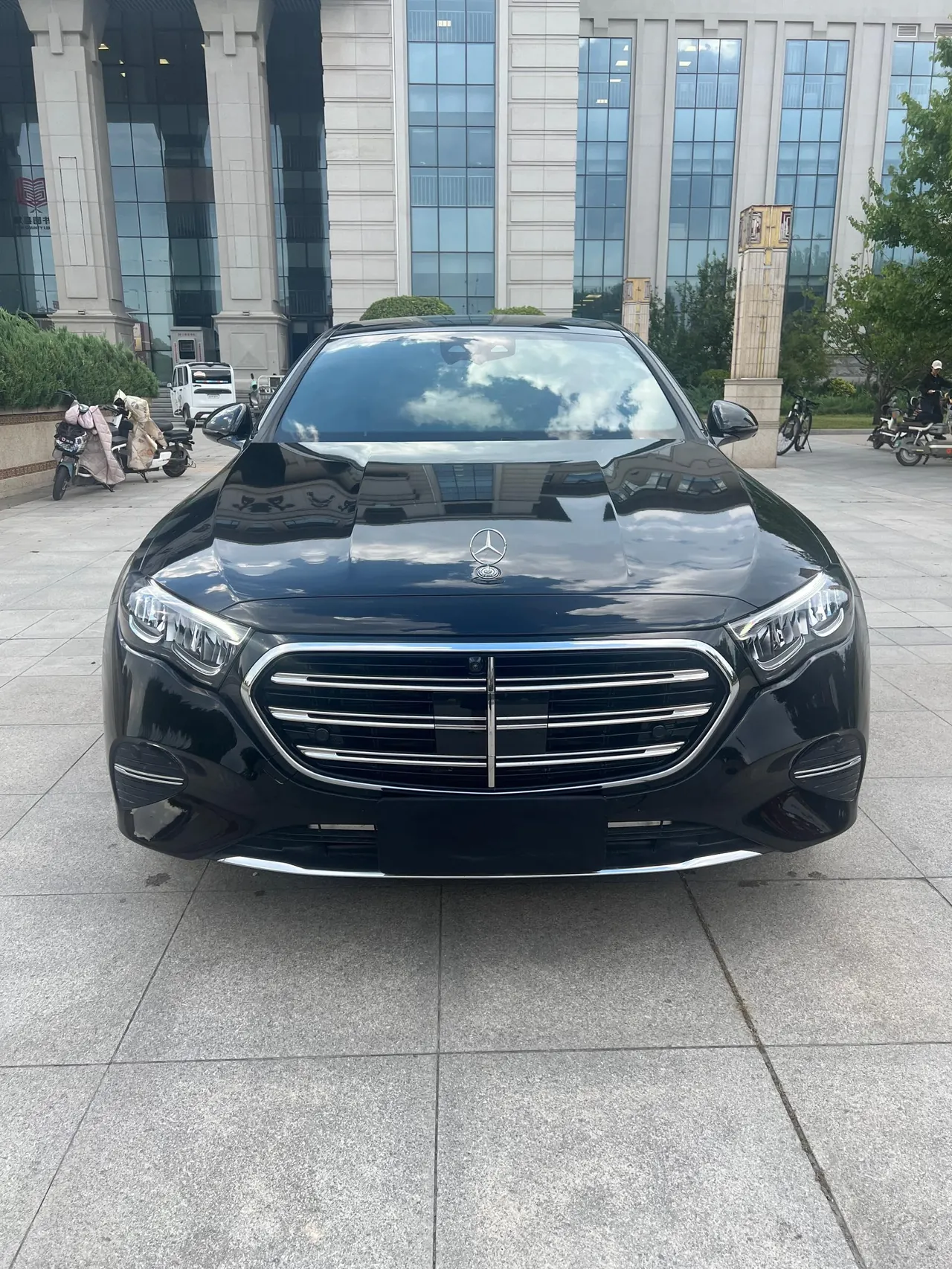 Mercedes Benz E-Class 2025 model E 300 L 48V 2.0T Luxury Edition Automatic 8