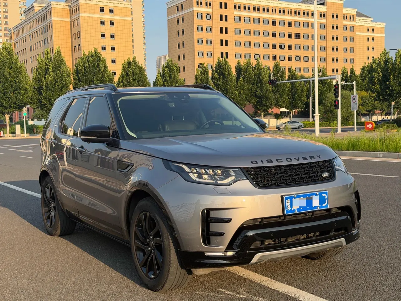 Land Rover Discovery (Imported) 2020 Discovery 53.0 T V6 30th Anniversary Special Edition Automatic Gear 2