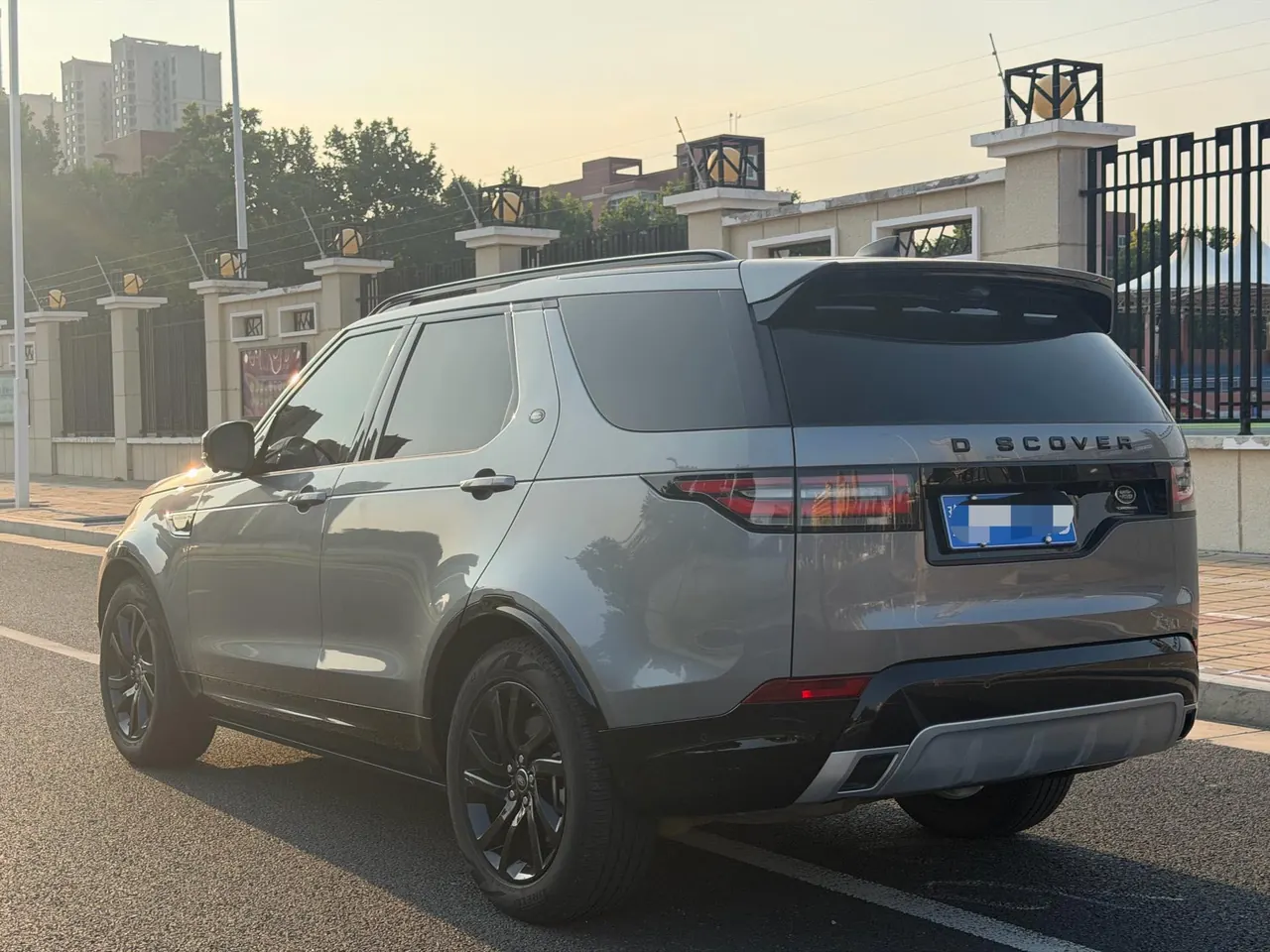Land Rover Discovery (Imported) 2020 Discovery 53.0 T V6 30th Anniversary Special Edition Automatic Gear 4