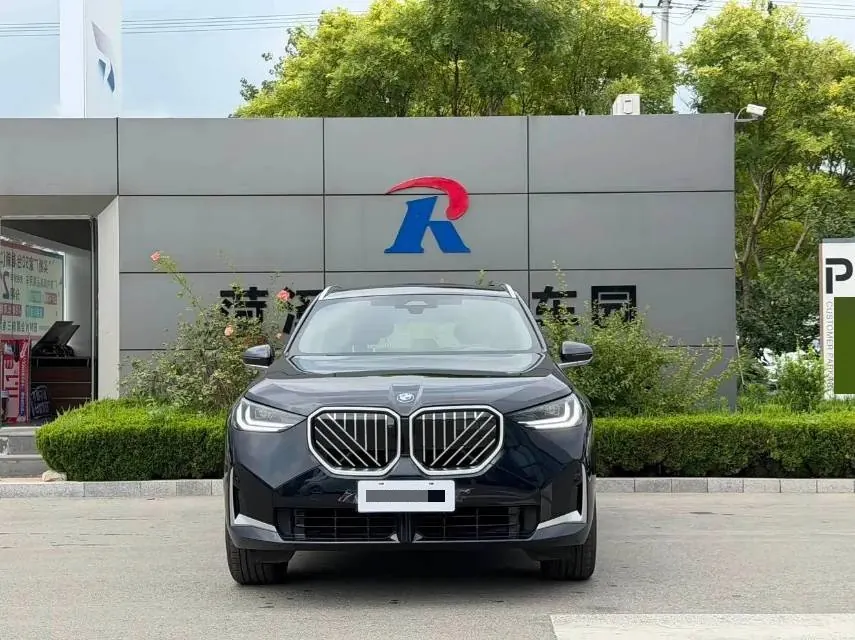BMW 2025 X3 xDrive25L 2.0T luxury set automatic gear 3