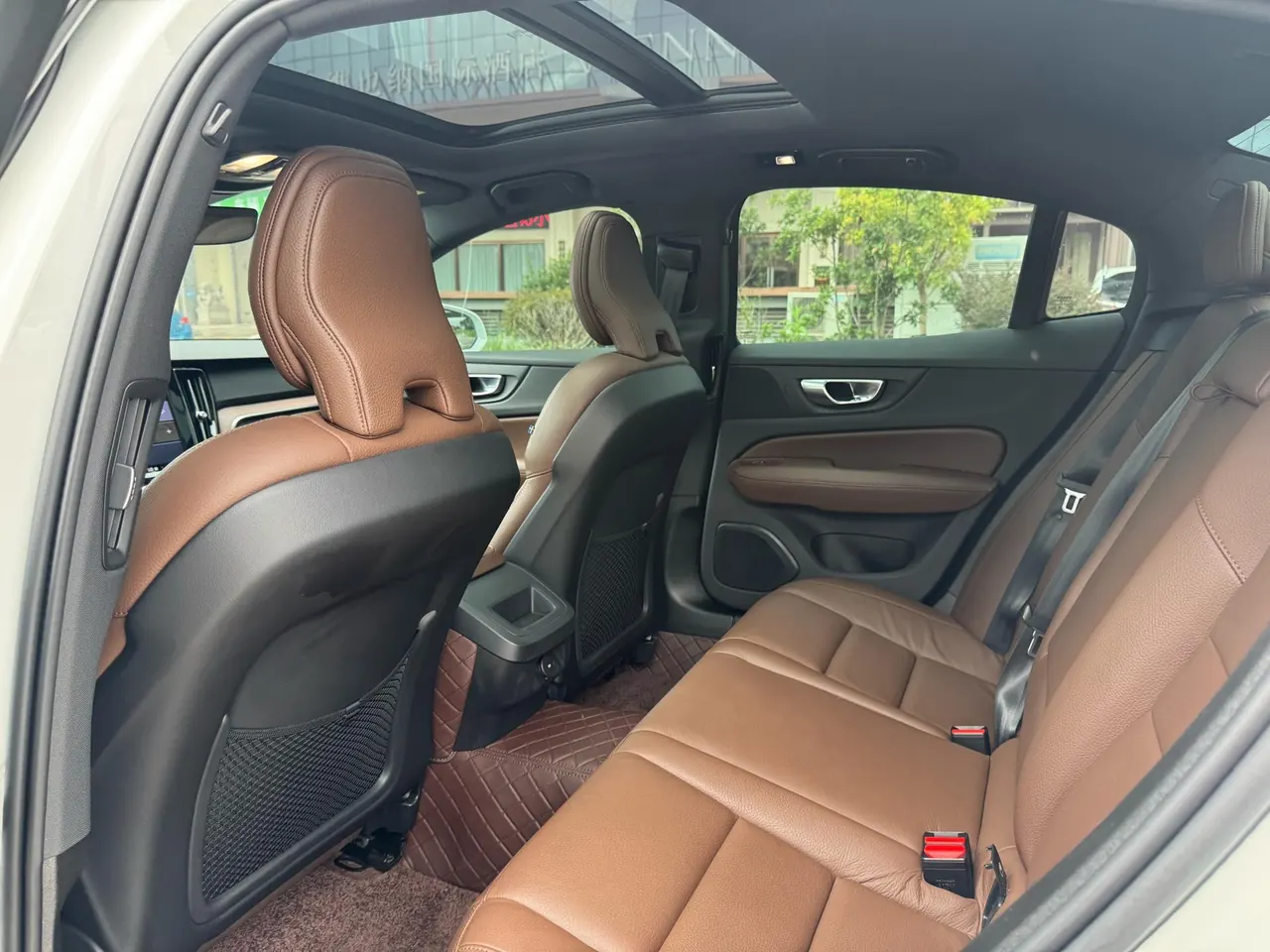 Volvo 2023 S60 48V 2.0T B4 Zhiyuan Sports Edition Automatic Gear 5