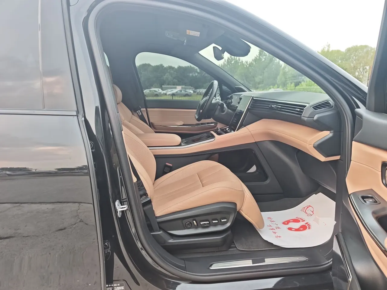 NIO 2020 ES8 benchmark 415KM 6-seat automatic gear 14