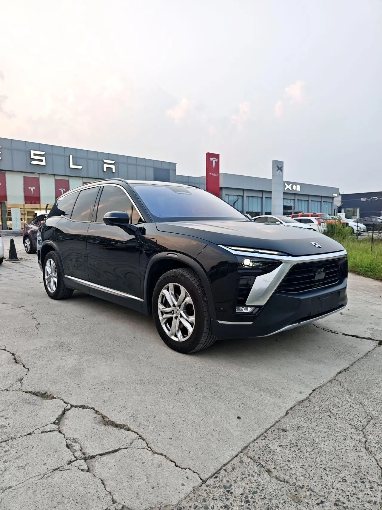 NIO 2020 ES8 benchmark 415KM 6-seat automatic gear 3