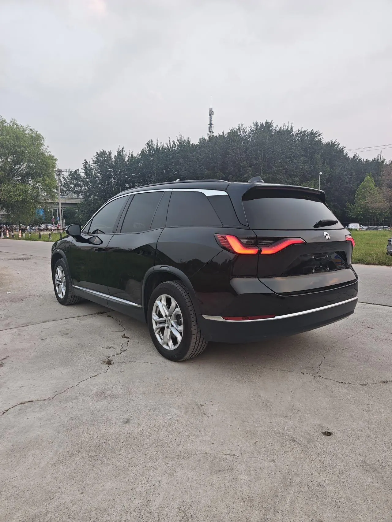 NIO 2020 ES8 benchmark 415KM 6-seat automatic gear 6