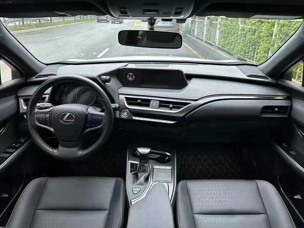 Lexus UX (Imported) 2020 UX200 2.0 Stepless Special Edition Automatic Gear 4
